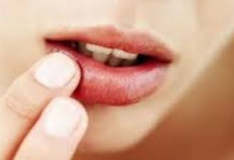 Itchy Lips Symptoms